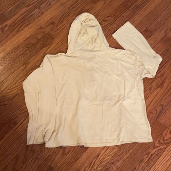 Nurture top size M with front pockets comfortable - Picture 5 of 6